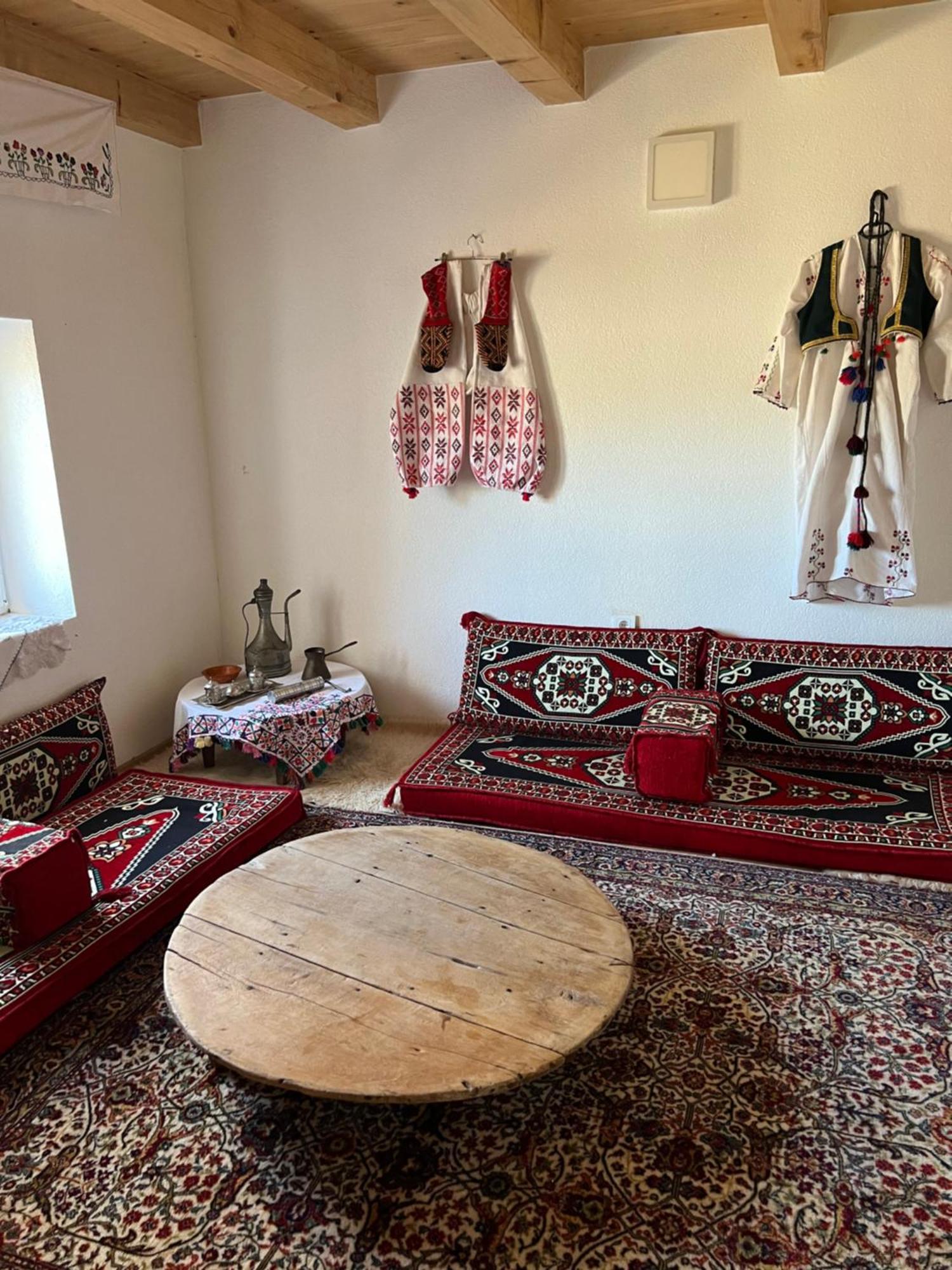 Gornji LukomirKod Kapetana Tea住宿加早餐旅馆 外观 照片